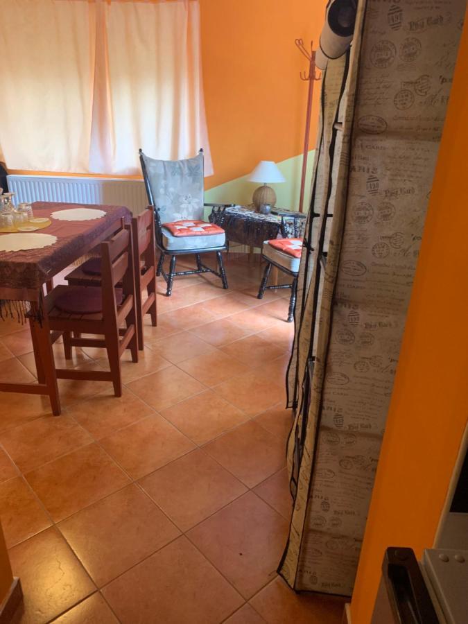 ケストヘイFonix Apartmanアパートメント エクステリア 写真