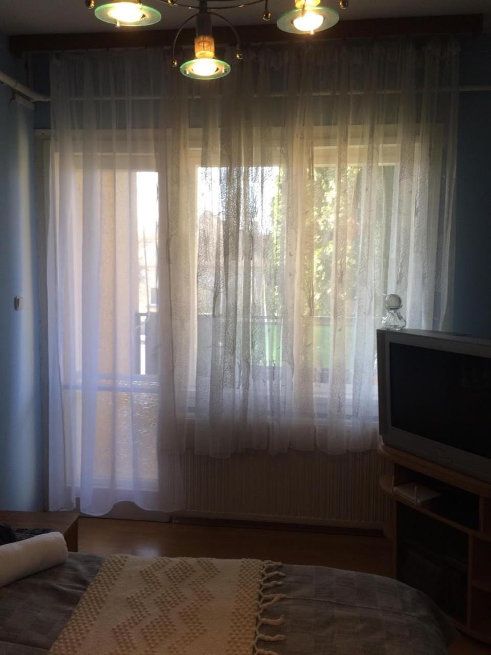 ケストヘイFonix Apartmanアパートメント エクステリア 写真